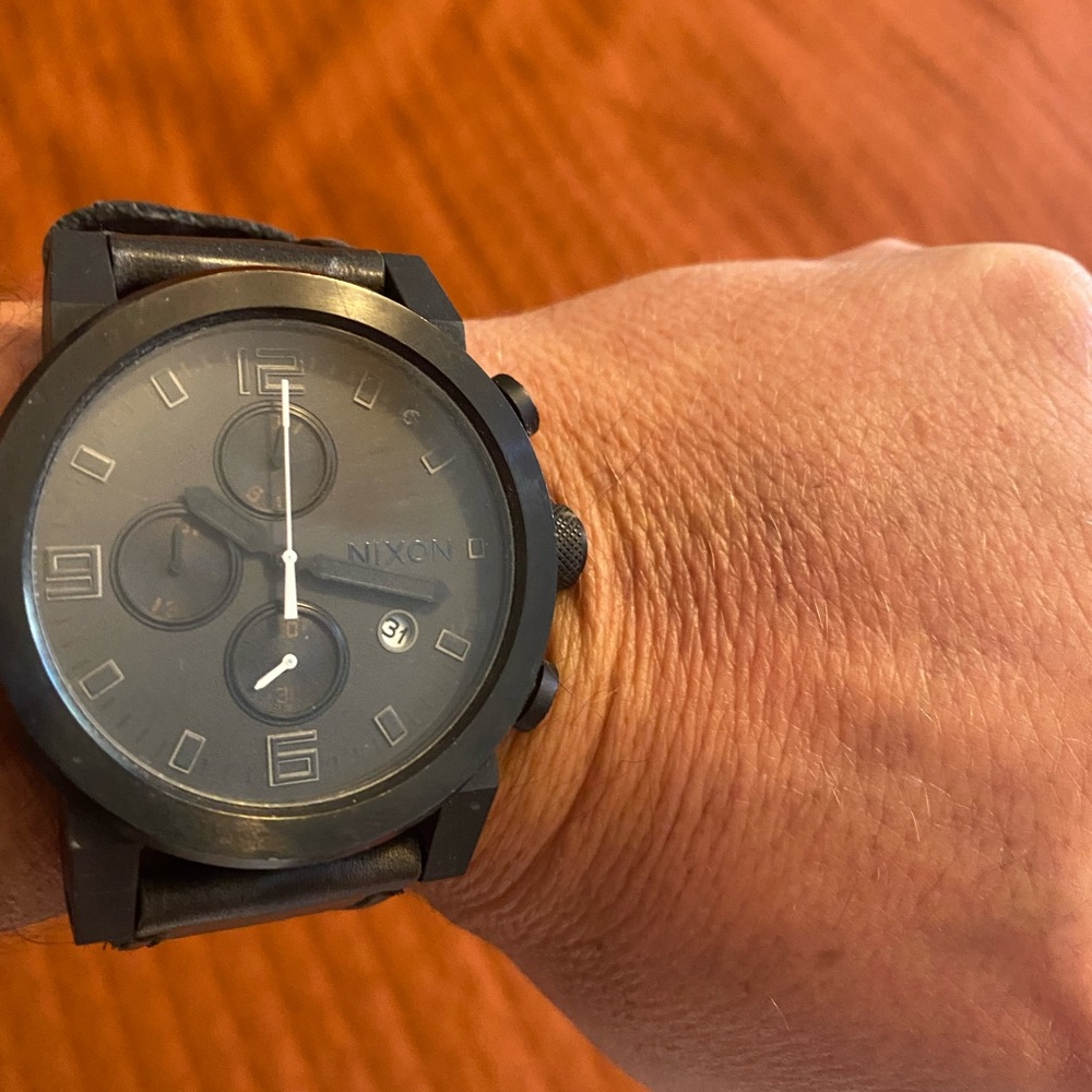 Nixon Watch - Picture 2 of 3
